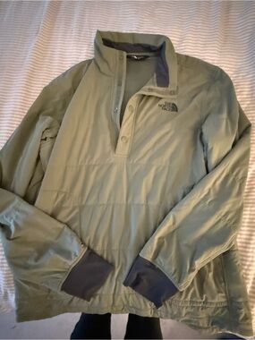 The North Face Men's Olive Green Pullover Performance Jacket
